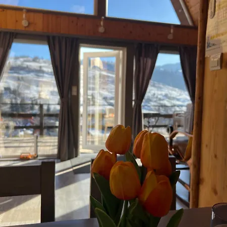 файна хата 3 Holiday home *