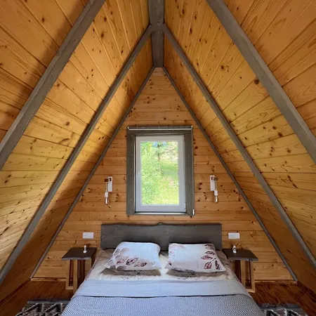 файна хата 3 Holiday home *